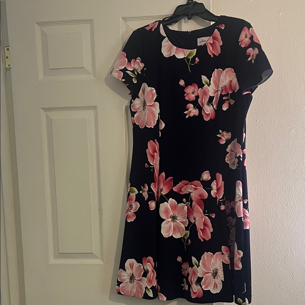 Chic Black and Pink Floral Mini Dress